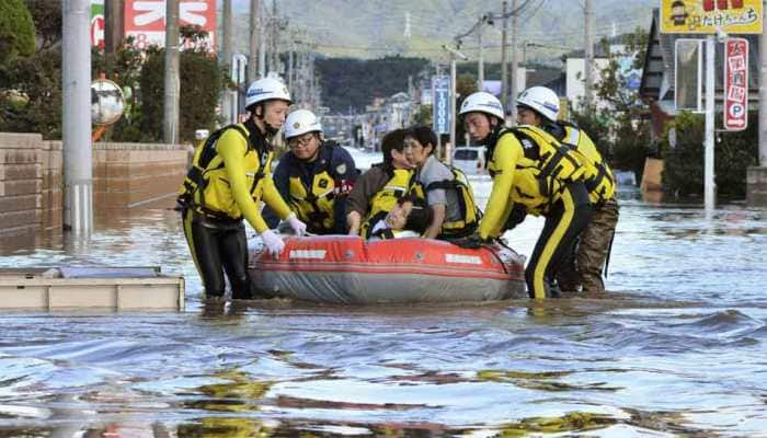 Ten killed, 16 missing after fierce typhoon pounds Tokyo