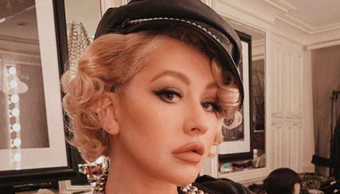 Christina Aguilera: Music industry is full of wolves