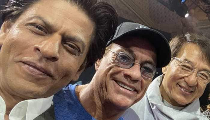 Shah Rukh Khan poses with his &#039;heroes&#039; Jackie Chan, Van Damme