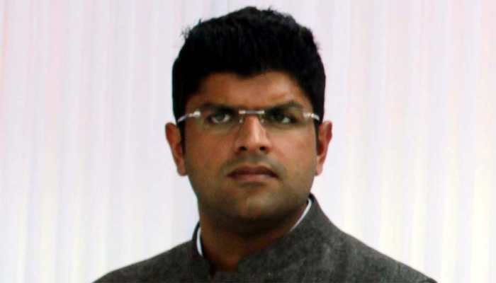 JJP chief Dushyant Chautala Dushyant takes jibe at Manohar Lal Khattar`s &#039;75 plus&#039; slogan