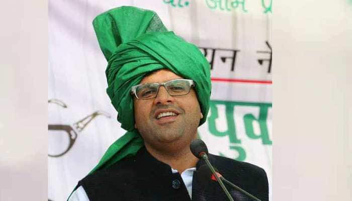 Dushyant Chautala meets father Ajay Chautala in Tihar jail before final decision on government formation in Haryana 