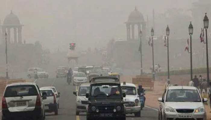 Air quality in Delhi remains &#039;poor&#039; on Saturday, likely to worsen on Diwali