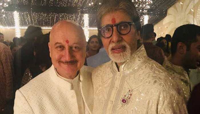 Anupam Kher shares #FanMoment with Amitabh Bachchan
