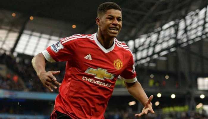 Marcus Rashford's stunner sends Manchester United through against Chelsea in League Cup