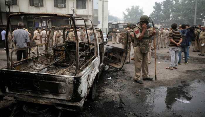 SIT to probe violent clash between Delhi Police and lawyers at Tis Hazari