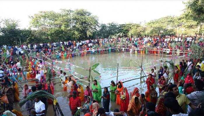 Temple wall collapses during Chhath Puja in Bihar's Samastipur; two dead, several feared trapped