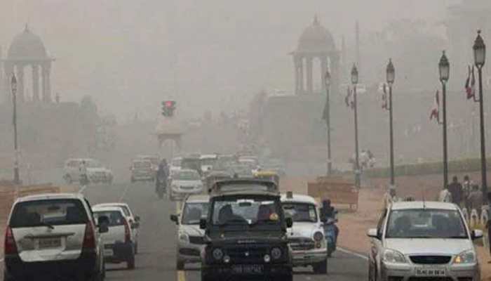 PM's Principal Secretary holds emergency meeting as Delhi chokes