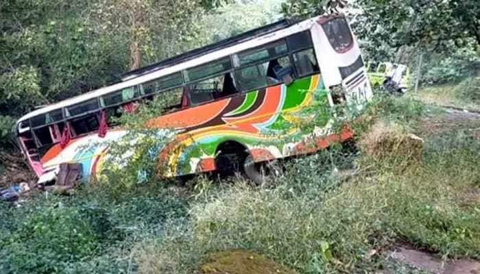 Bus falls into gorge on Pune-Maharashtra highway; 4 dead, 30 injured