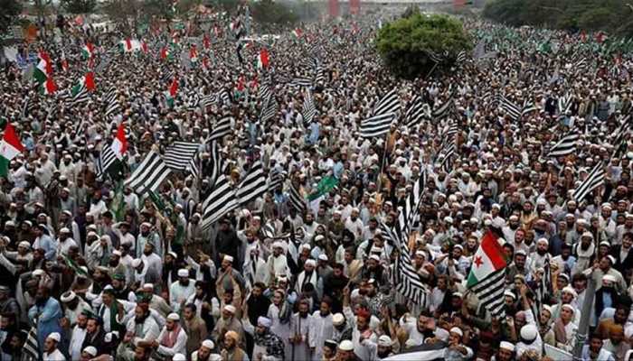 Azadi March activists start 'settling' in Islamabad