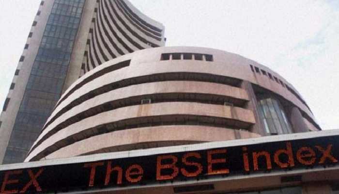 Sensex rises 221 points, ICICI Bank, HDIL, DHFL, DLF stocks gain