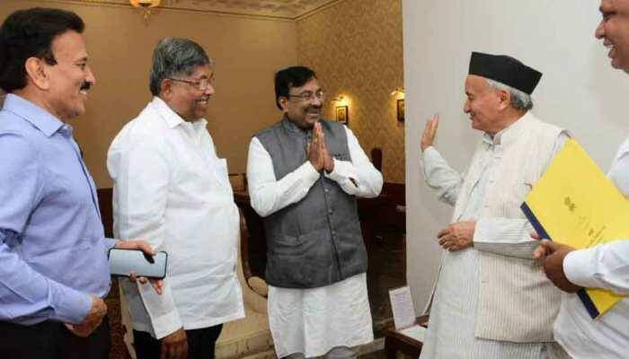 BJP leaders meet Maharashtra Governor, discuss legal options of delay in government formation