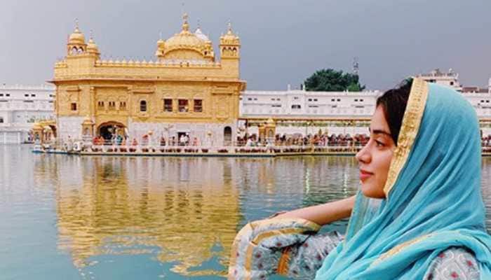 Janhvi Kapoor visits Golden Temple in Amritsar ahead of &#039;Dostana 2&#039;—See pics