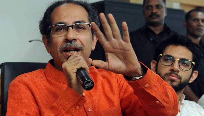Shiv Sena likely to stake claim to form government in Maharashtra on Monday; Sanjay Raut may meet Congress leaders in Delhi