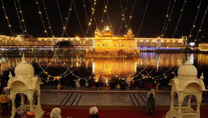 PM Narendra Modi, President Kovind, Amit Shah, Rajnath Singh greet nation on Guru Nanak Dev's 550th birth anniversary