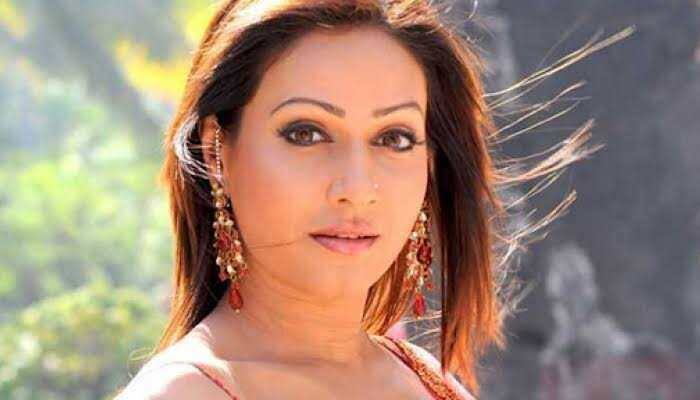 Pakhi Hegde returns to Bhojpuri cinema with a smashing item song 