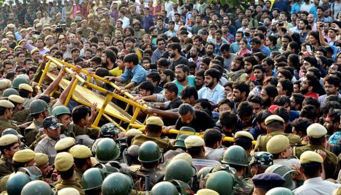 JNU rolls back hostel fee hike after massive protest, says &#039;time to get back to classes&#039; 