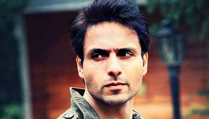 Iqbal Khan to play con artist in new digital show