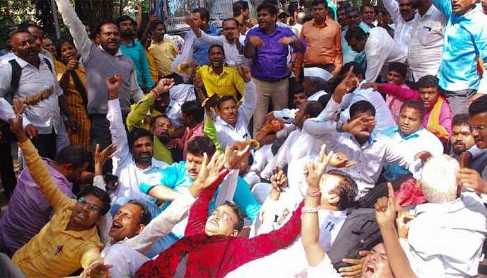 Maharashtra Governor to chair meeting on farmers' issue on Friday, Uddhav Thackeray to visit rural areas