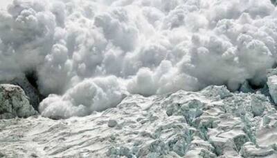 4 Indian soldiers, 2 civilians killed after avalanche hits patrolling team in Siachen