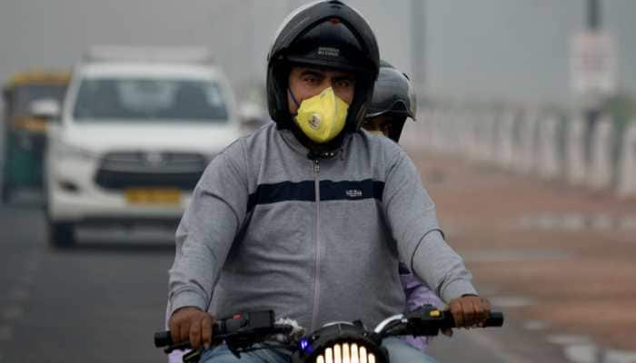 Delhi, brace up! Smog likely to envelop city on Wednesday, air quality to deteriorate to &#039;severe&#039; category