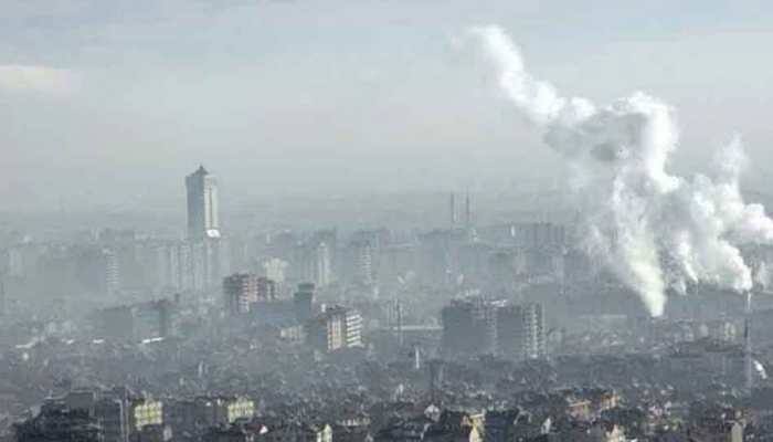 Lok Sabha MPs discuss Delhi air pollution crisis, Environment Minister Javadekar to respond on November 21