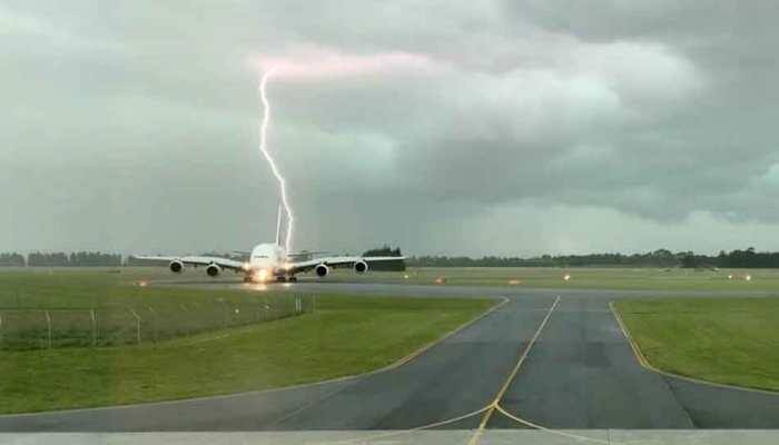 Lightning strikes near plane at New Zealand airport, pic goes viral