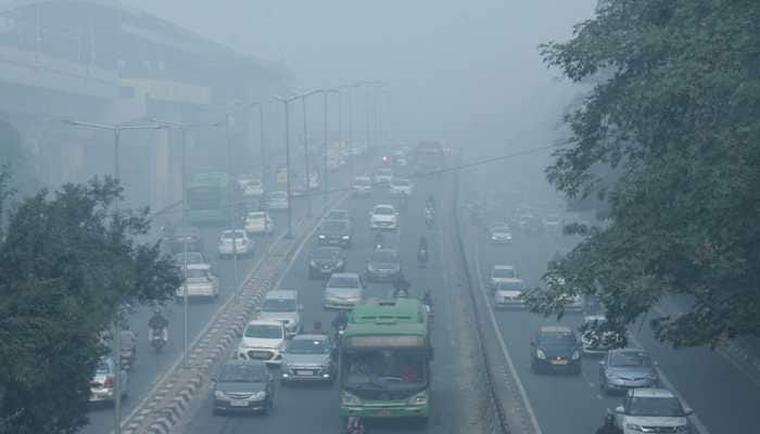 Delhi pollution: Air quality deteriorates to 'Very Poor' category, no respite before Saturday