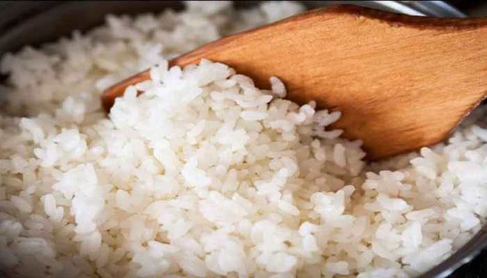 Rice balls bounce on the floor in Rajasthan's Phalodi! video goes viral