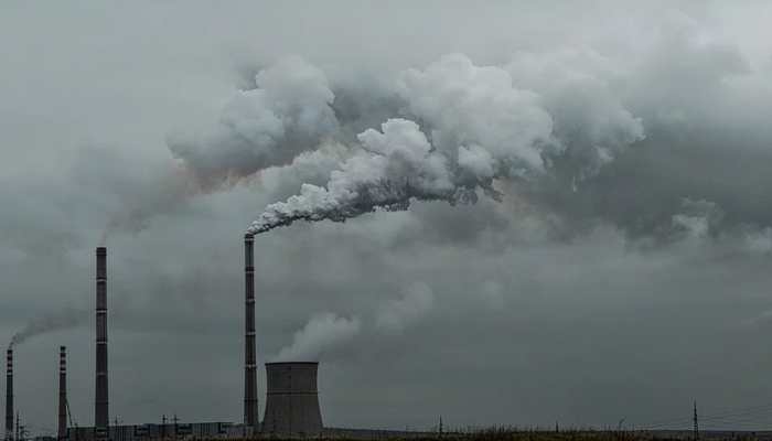 Greenhouse emissions hit new record, could bring 'destructive' effects: UN