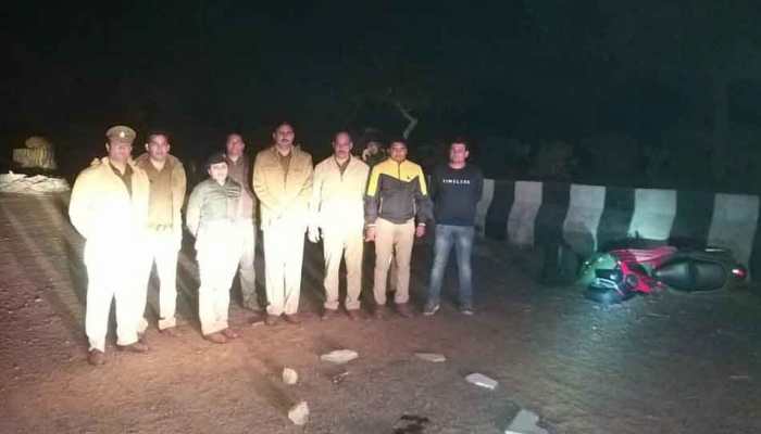 Two criminals arrested after encounter in Greater Noida&#039;s Surajpur; laptops, scooty, pistols recovered