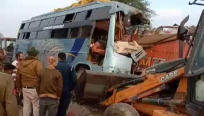 10 dead, 30 injured as bus, truck collide in Madhya Pradesh&#039;s Rewa
