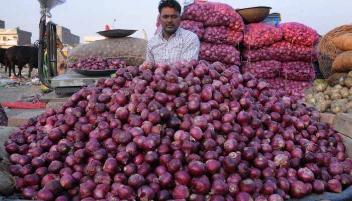 Onion price reaches record high, being sold at Rs 150 per kg in West Bengal, Hyderabad