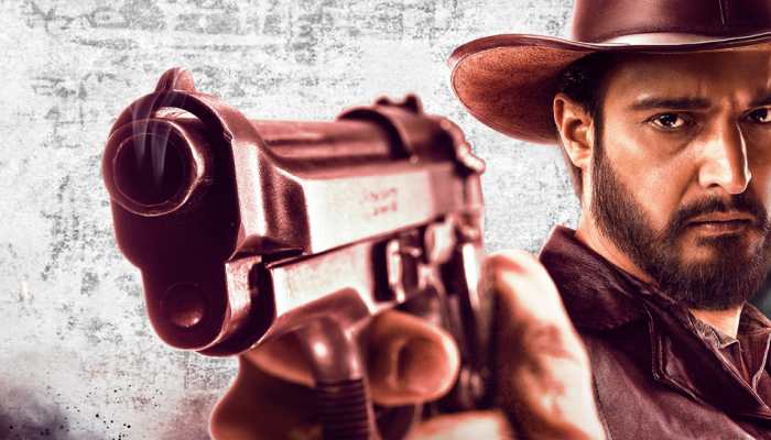 India halts to watch ZEE5's Rangbaaz Phirse trailer!
