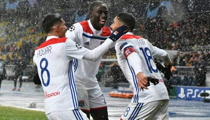 Olympique Lyon thrash nine-man Nimes to go fifth in Ligue 1 | Football News  | Zee News