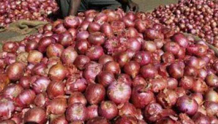 Onion prices shoot up to Rs 200/kg in Bengaluru market