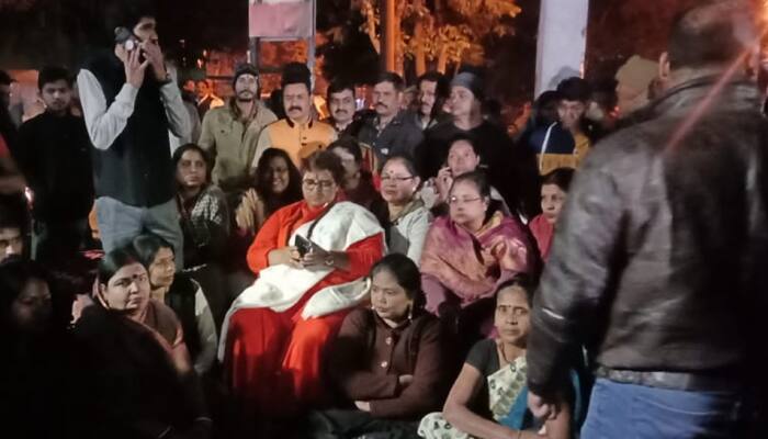 Pragya Thakur approaches police to file FIR against Congress MLA for threatening to 'burn' her
