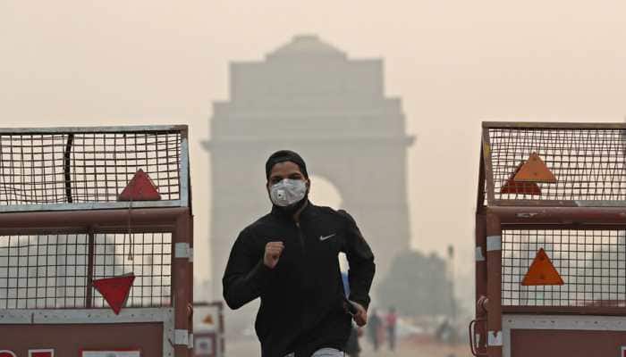 Delhi air quality remains in &#039;very poor&#039; category, Noida still in &#039;severe&#039; category