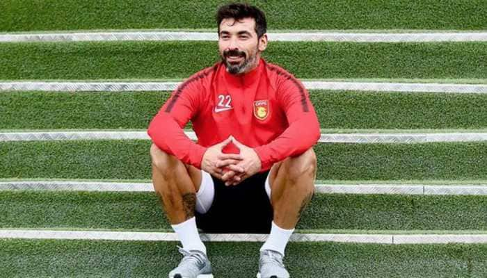 Former Argentina star Ezequiel Lavezzi announces retirement