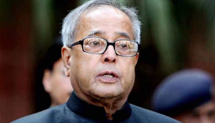 Lack of popular majority forbids you from majoritarian govt: Pranab Mukherjee