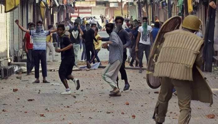 Drop in stone-pelting incidents in J&amp;K; 544 cases in 2019 as against 802 in 2018 