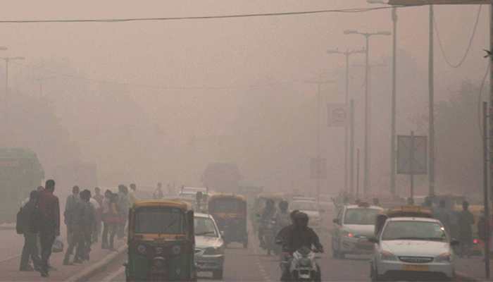 Delhi air quality dips to &#039;severe&#039; category, AQI falls to 340