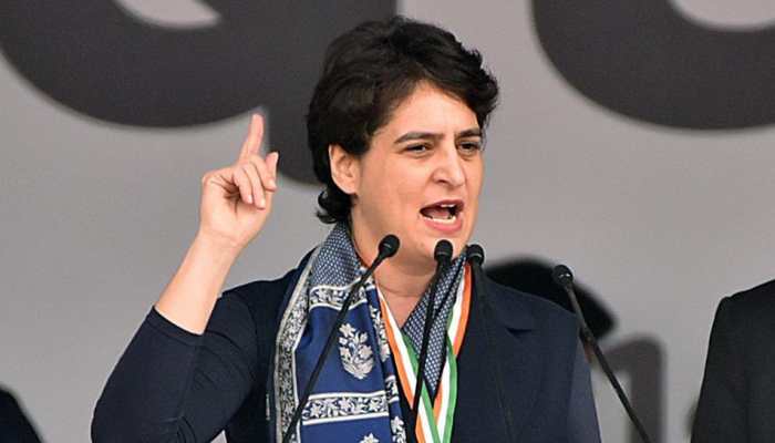 Priyanka Gandhi Vadra joins protesters at India Gate, calls CAA and NRC &#039;anti-poor&#039;