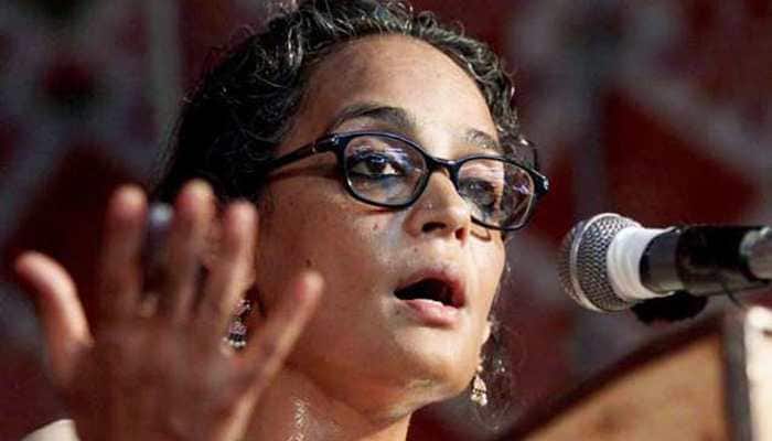 Arundhati Roy idolises &#039;Ranga-Billa&#039;, her views are anti-women: Uma Bharti