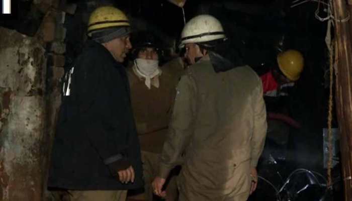 Fire breaks out in Delhi&#039;s Maharani Bagh area 