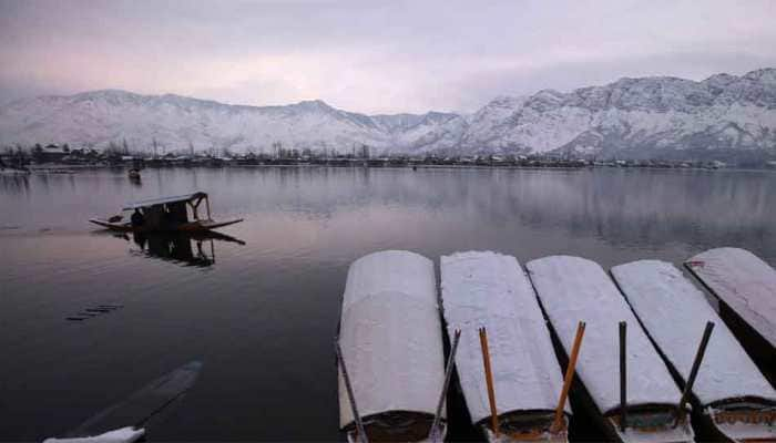 North India reels under extreme cold; schools, colleges shut in UP, flights delayed due to dense fog