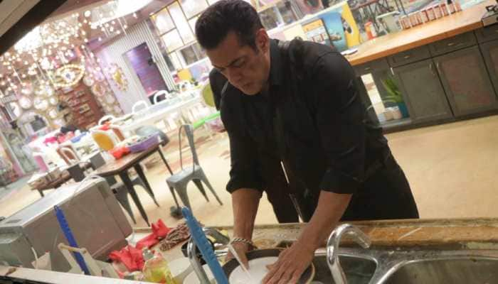 Bigg Boss 13 Weekend Ka Vaar written updates: Salman Khan cleans up housemates&#039; mess to teach them a lesson