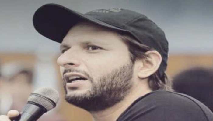 Shahid Afridi confesses he smashed TV after daughter imitated &#039;arti&#039;--Watch