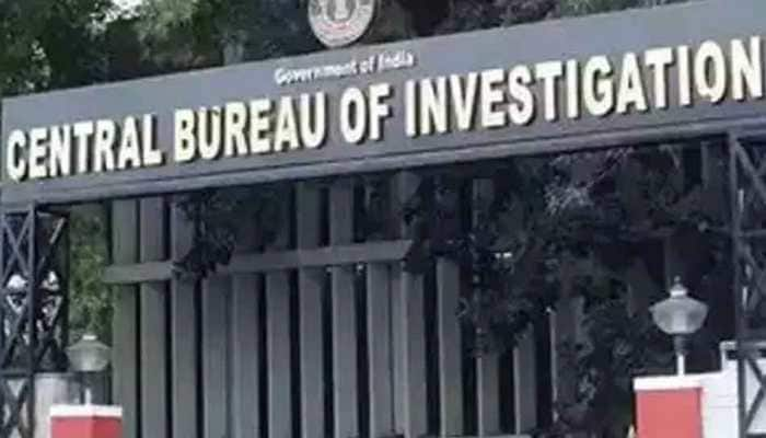 Fake arm license case: CBI raids 13 locations in J&amp;K, NCR; ex-DMs of Kupwara, Baramulla under scanner