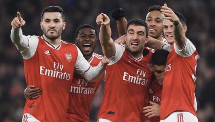 Arsenal dominate Manchester United in first win for coach Mikel Arteta