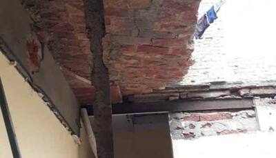 Building collapses in Delhi's Uttam Nagar, fire tenders rushed to spot  